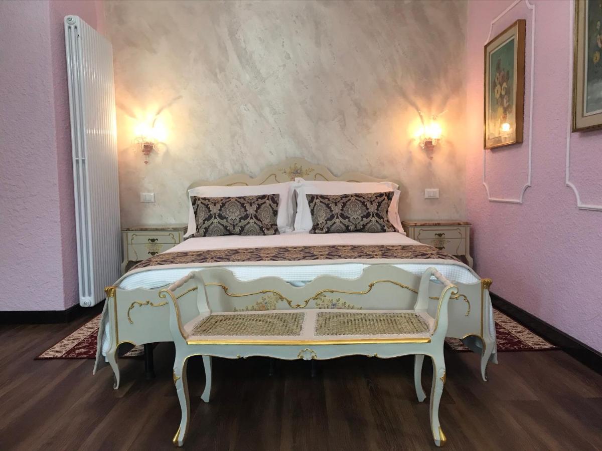 Vecchia Favola House